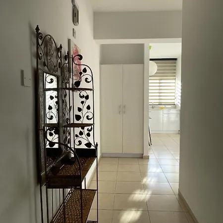 Rix Palm كيرينيا